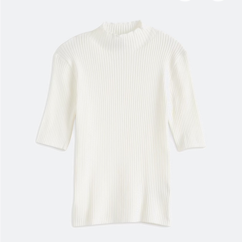 NWT Faith and Zoe Birdie short sleeve sweater.Size Small. Not even tried on.